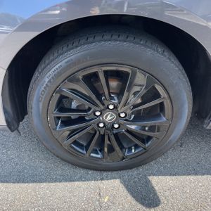 صورة مصغرة 17 لـ 2017 Acura MDX SH-AWD W/TECH