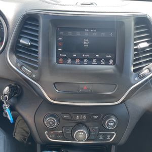 صورة مصغرة 38 لـ 2019 JEEP CHEROKEE LATITUDE
