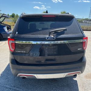 FORD EXPLORER XLT - 7