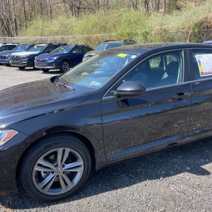 VOLKSWAGEN JETTA SE - 2