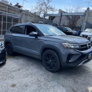 VOLKSWAGEN TAOS SE 4MOTION - 10