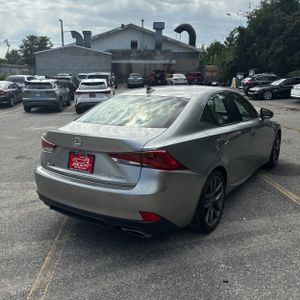 2019 Lexus IS 300 BASE — фото 8