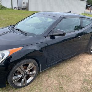 صورة 2 لـ 2016 Hyundai VELOSTER BASE