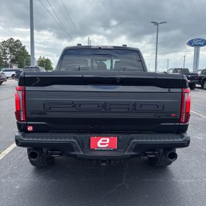 FORD F-150 RAPTOR - 7