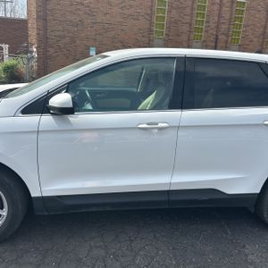FORD EDGE SEL - 4
