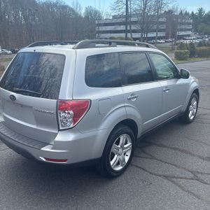 SUBARU FORESTER X PREMIUM - 8