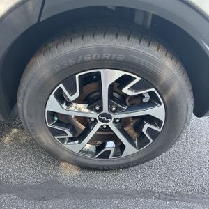 صورة 17 لـ 2023 KIA SPORTAGE EX