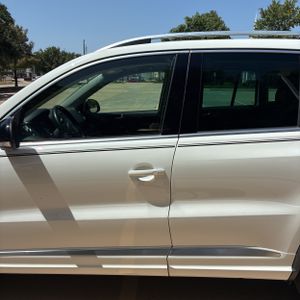صورة 4 لـ 2017 Volkswagen TIGUAN 2.0T SPORT 4MOTION