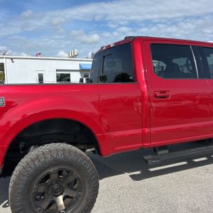 FORD F-250 SUPER DUTY LARIAT - 9