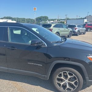 صورة مصغرة 13 لـ 2024 JEEP COMPASS LIMITED