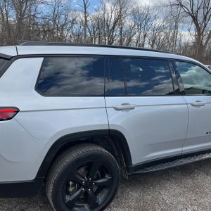 JEEP GRAND CHEROKEE L LIMITED - 9