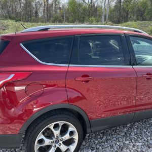 FORD ESCAPE TITANIUM - 9