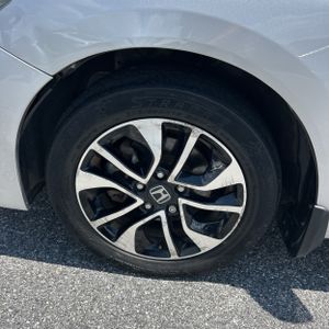 صورة مصغرة 17 لـ 2015 Honda CIVIC EX
