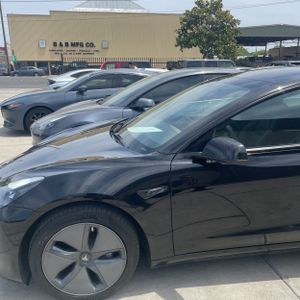 TESLA MODEL 3 BASE - 2