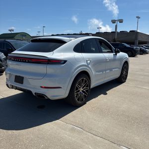 PORSCHE CAYENNE COUPE - 8