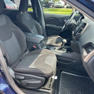 صورة مصغرة 33 لـ 2016 JEEP CHEROKEE LATITUDE