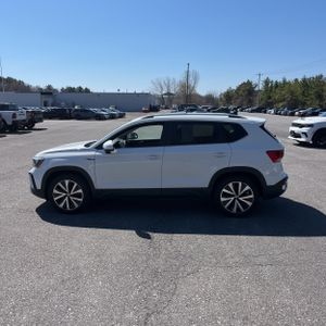 VOLKSWAGEN TAOS SE 4MOTION - 3