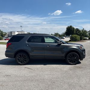 صورة 10 لـ 2017 FORD EXPLORER XLT