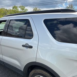 FORD EXPLORER BASE - 5