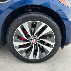 صورة 20 لـ 2021 Jaguar F-PACE P250 S