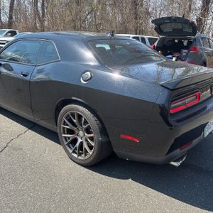DODGE CHALLENGER SRT 392 - 6