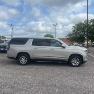 CHEVROLET SUBURBAN LT - 10