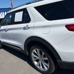 FORD EXPLORER PLATINUM - 6