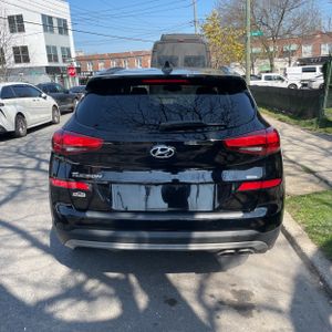 HYUNDAI TUCSON SEL - 7