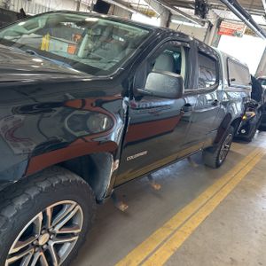 CHEVROLET COLORADO - 2