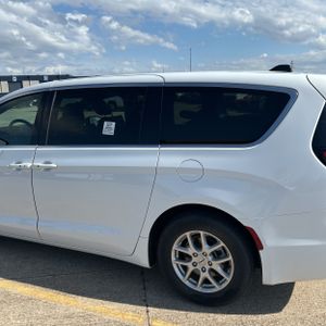 CHRYSLER PACIFICA SELECT - 6