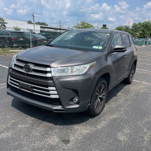 صورة 1 لـ 2018 Toyota HIGHLANDER LE