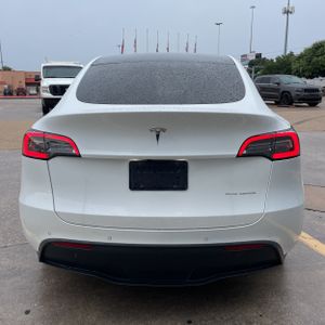 TESLA MODEL Y LONG RANGE - 7