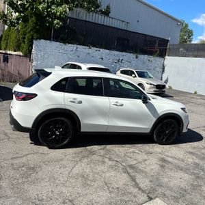 2024 Honda HR-V SPORT photo 10