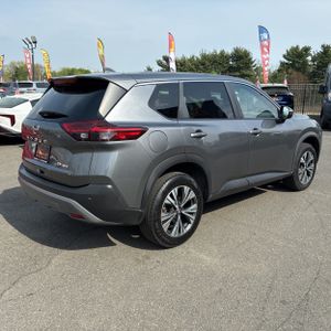 NISSAN ROGUE SV - 8