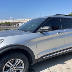 FORD EXPLORER XLT - 2