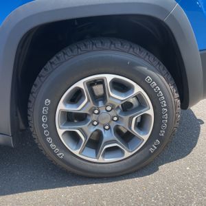 صورة مصغرة 20 لـ 2022 JEEP CHEROKEE TRAILHAWK