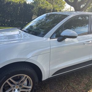 PORSCHE MACAN BASE - 2