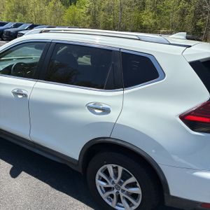 NISSAN ROGUE SV - 6