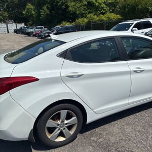 2013 Hyundai ELANTRA GLS — фото 9