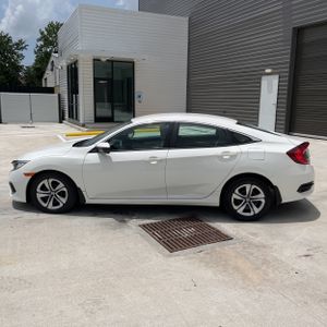 2018 Honda CIVIC LX — фото 3