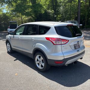 FORD ESCAPE SE - 5