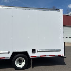 FORD E-350 CUTAWAY - 6