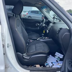 2016 KIA SOUL + 缩略图 32