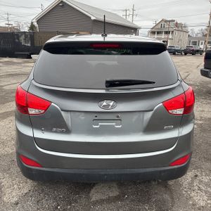 HYUNDAI TUCSON - 7