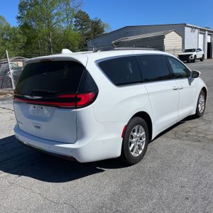 CHRYSLER PACIFICA TOURING L - 8