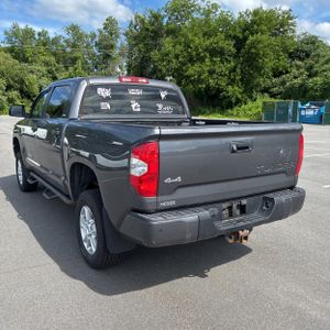 2019 Toyota TUNDRA SR5 — фото 3