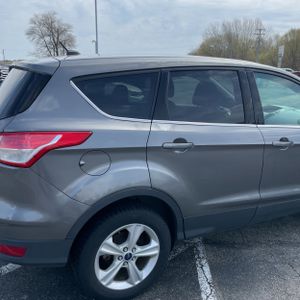FORD ESCAPE SE - 9