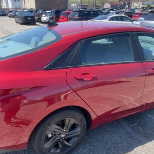 HYUNDAI ELANTRA SEL - 9