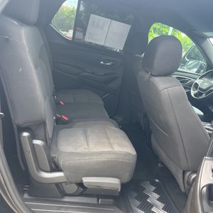 صورة 33 لـ 2023 Chevrolet TRAVERSE LT CLOTH