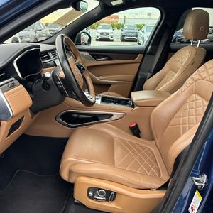 صورة 31 لـ 2021 Jaguar F-PACE P250 S
